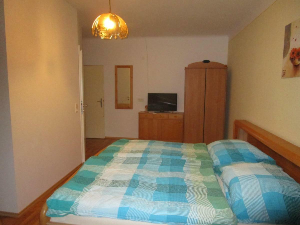 Hotel Dorfwirtshaus Rauch à Eschabruck Extérieur photo